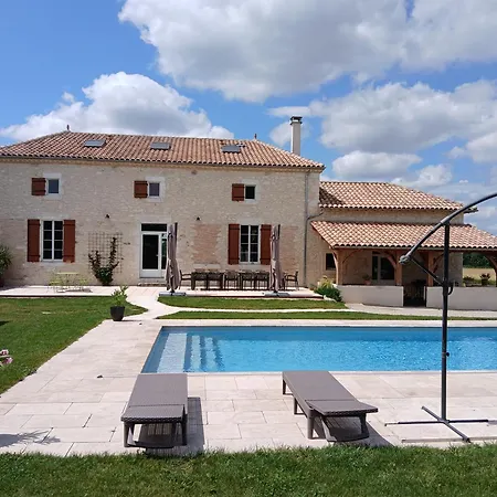 Le Clos De Lagalvagne بيت ضيافة Castillonnès